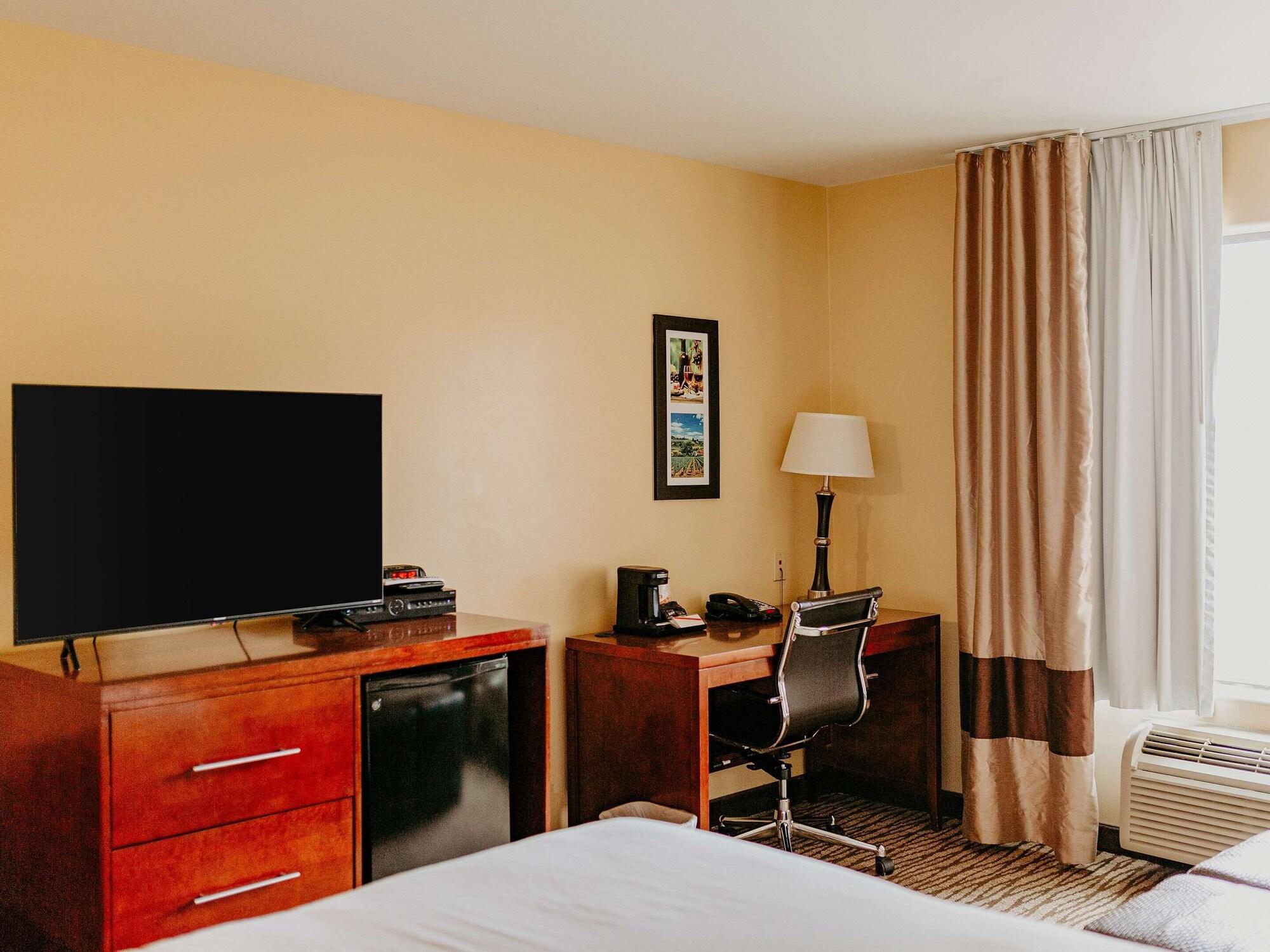 Comfort Inn Pomona Near Fairplex מראה חיצוני תמונה