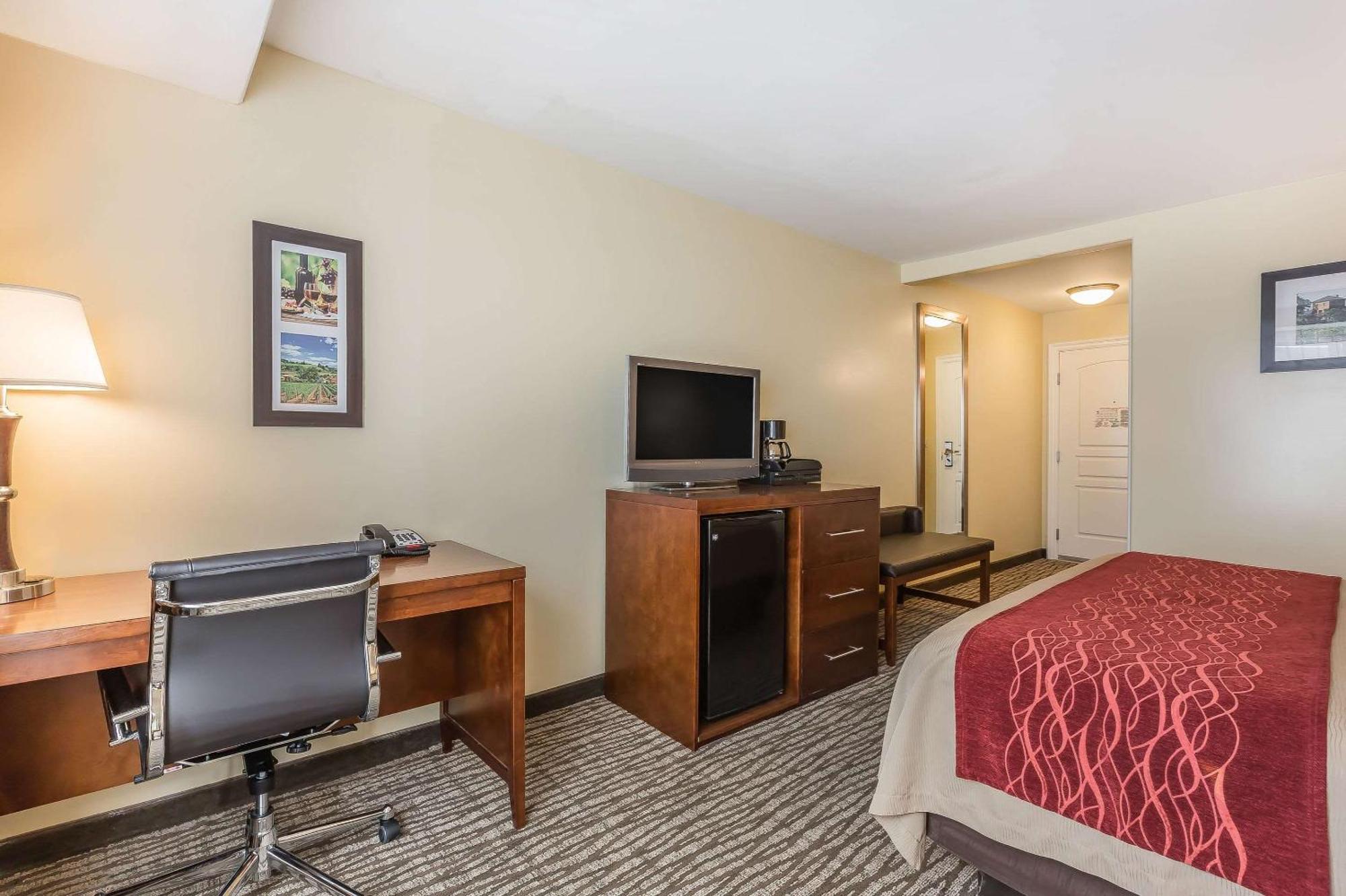 Comfort Inn Pomona Near Fairplex מראה חיצוני תמונה
