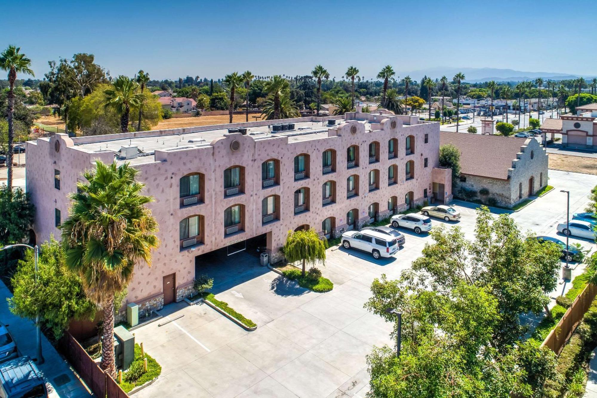 Comfort Inn Pomona Near Fairplex מראה חיצוני תמונה